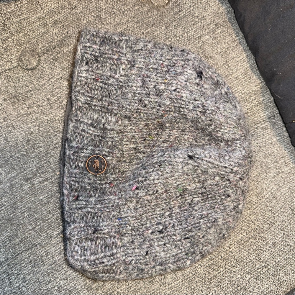 Grey beanie
